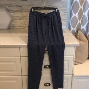 Worn 1x navy/white patterned jogger pants